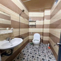 Nhà trệt lầu 3PN hẻm đường Trần Hưng Đạo chỉ 6 triệu