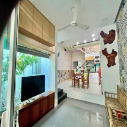  CHO THUÊ NHÀ HẺM OTO GẦN ĐƯỜNG PHAN PHÙ TIÊN - BẮC NHA TRANG 