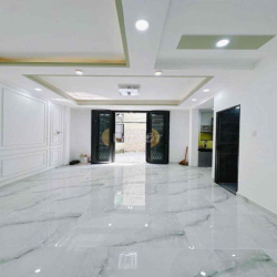 NHÀ RỘNG - HẺM RỘNG - ĐẸP - 4 TẦNG
