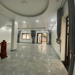 Cho thuê biệt thự tại BT07 KĐT Việt Hưng, Long Biên. Giá : 25tr/tháng