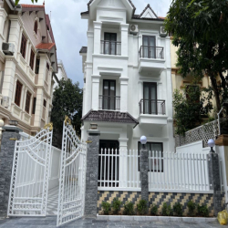 Cho thuê biệt thự tại BT07 KĐT Việt Hưng, Long Biên. Giá : 25tr/tháng