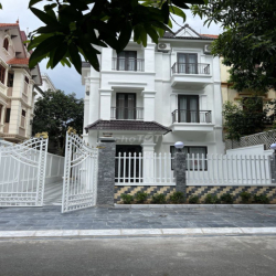 Cho thuê biệt thự tại BT07 KĐT Việt Hưng, Long Biên. Giá : 25tr/tháng