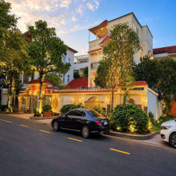 Cho thuê biệt thự đẹp Quận 2
