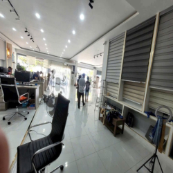 Cần cho thuê nhà MT Đường Đồng Xoài P.13 Q.Tân Bình