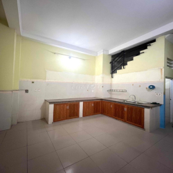 Nhà hẻm xe hơi 6PN5WC gần Kênh Nước Đen GIÁ TỐT TRONG KHU VỰC