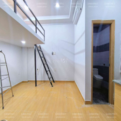 Căn trệt MỚI set up gần chợ Bà Chiểu có gác ngủ đầy đủ nội thất