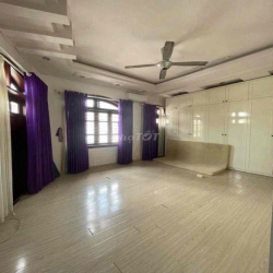 NHÀ RỘNG 9,2*15m 3LẦU ST 5PN 5WC CÓ NỘI THẤT HXH NGUYỄN TƯ GIẢN