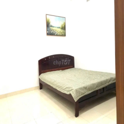 Cho thuê biệt thự 10x20m gần Phạm Văn Đồng, Kha Vạn Cân