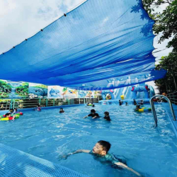 cần cho thuê nhà kết hợp công ty và hồ bơi khu vui chơi cafe