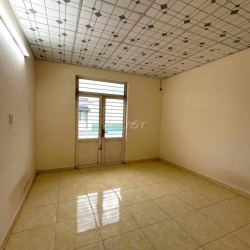 NHÀ RỘNG KDC HOÀNG QUÂN 4 PHÒNG NGỦ GIÁ CỰC TỐT