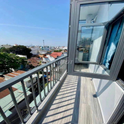 DUPLEX SIÊU THOÁNG RẺ ĐẸP Ở ĐƯỢC NHIỀU NGƯỜI ngay Cầu Nguyễn Văn Cừ