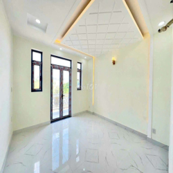 nhà đẹp y hình 4 x 17 có 5pn 5wc sân thượng 