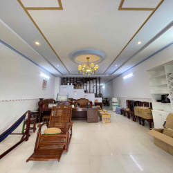 🌻N.C - CHO THUÊ NHÀ TRỆT 2 LẦU FULL NỘI THẤT ĐƯỜNG SỐ 43 KDC 586