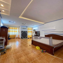 🌻N.C - CHO THUÊ NHÀ TRỆT 2 LẦU FULL NỘI THẤT ĐƯỜNG SỐ 43 KDC 586