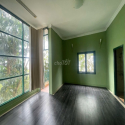 CHÍNH CHỦ CHO THUÊ VILLA PHÁP 3 MẶT TIỀN TẠI TRUNG TÂM ĐÀ LẠT