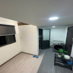 Phòng mới 100% Dương Bá Trạc Q8, cách cầu NVCừ 500m, có gác, thang máy