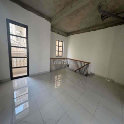 Căn Góc 2 Mặt Tiền Đường 30M Cityland Park Hills—7,5X20M—1 Trệt+ 4 Lầu