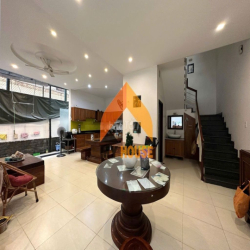 Villa Thảo Điền 10x20m nhà đẹp, sân rộng chỉ 55tr