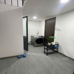 Phòng mới 100% Dương Bá Trạc Q8, cách cầu NVCừ 500m, có gác, thang máy