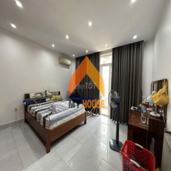 Villa Thảo Điền 10x20m nhà đẹp, sân rộng chỉ 55tr