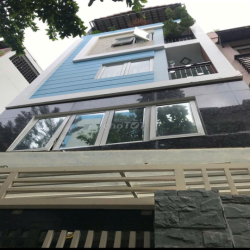 NHÀ MỚI 2PN HẺM RỘNG HOÀ HƯNG QUẬN 10