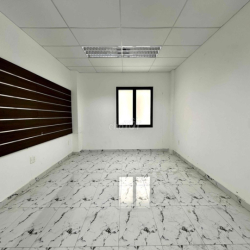 Cho thuê tầng trệt 5x20m 13.5tr, phòng trước 7.5tr, phòng sau 6tr