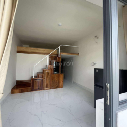 PHÒNG TRỐNG – 5.5TR/THÁNG (QUẬN 10)