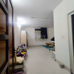 💥THANG MÁY💯Nhà Đẹp MTKD Tên Lửa 4,5x20m 4 tầng +máy lạnh CÁCH AEON 40m