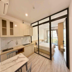 Căn hộ 1PN 40m2 tách bếp, có ban công thoáng - giá 10tr