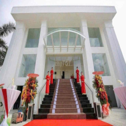 Cho thuê tòa nhà 2.400m2 sàn Trung Tâm Thủ Dầu Một - Mặt tiền đường lớ