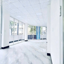 🔥 TÒA NHÀ GÓC 2MT THANG MÁY – NGÔ QUYỀN, TRUNG TÂM Q10 🔥