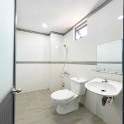 Căn Hộ 2PN Thoáng Mát  ngay Sân Vận Động Phú Thọ