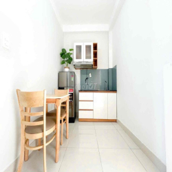 Căn Hộ 2PN Thoáng Mát  ngay Sân Vận Động Phú Thọ