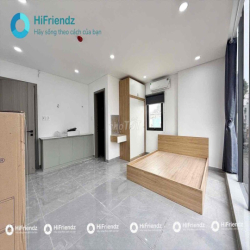 1  phòng ngủ full kính view siêu đỉnh. gần Vincom Phan Văn Trị