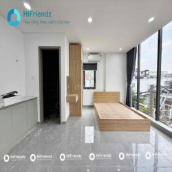 1  phòng ngủ full kính view siêu đỉnh. gần Vincom Phan Văn Trị