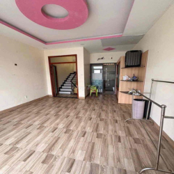 Nhà 1 trệt 2 lầu 3 phòng ngủ 3WC gần Phạm Văn Đồng Thủ Đức