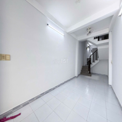CHO THUÊ NHÀ HẺM XE HƠI - SÁT MẶT TIỀN - 42M2 - 4 TẦNG - 3PN -CHỈ 12TR