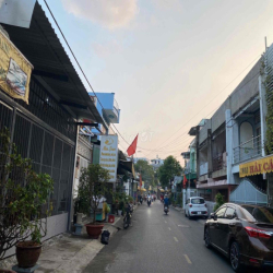 Cho thuê nhà 1 lầu đường Trương Định, gần chợ Bình Khánh