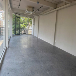 📌💯Góc 2 MTKD Bình Phú 1 - 11x18m 4 tầng trống suốt - ĐẬU XE THOẢI MÁI