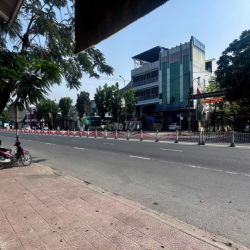 MẶT BẰNG ĐẸP 52m2 hoặc 230m2 - TRUNG TÂM tt. TỨ HẠ