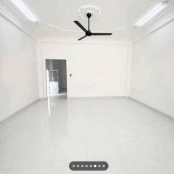 Mặt bằng kinh doanh đối diện Chợ Tân Mỹ
