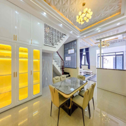 🟣🟣🟣🟣🟣 NHÀ FULL NỘI THẤT MỚI HẺM 2637 Ở LIỀN 🟣🟣🟣🟣🟣