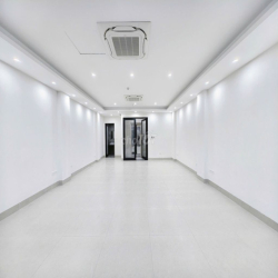 Cho thuê văn phòng Đội Cấn 75m2 chỉ 10tr FREE dịch vụ FREE để xe 