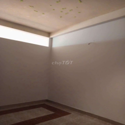 Nhà Trệt, 1 lầu, Sân Thượng 4 phòng C3 Phạm Hùng ngay Quận 8 chỉ 14tr