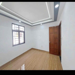 Cho Thuê Nhà Sạch Sẻ DT 140m2 1Trệt 1Lửng 1Lầu 3Pn 3Wc Hẻm Xe Tải