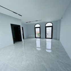 NHÀ PHỐ 5 TẦNG–THANG MÁY–VỊ TRÍ VÀNG KINH DOANH TẠI VINHOMES