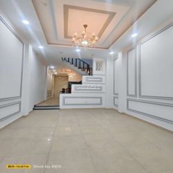 Nhà 76m2 1 Trệt 3 Lầu  4pn 5wc đường xe tải  20triệu