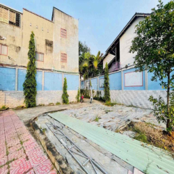 Cho thuê nhà biệt thự đường Làng Tăng Phú 1500m2 giá 60tr