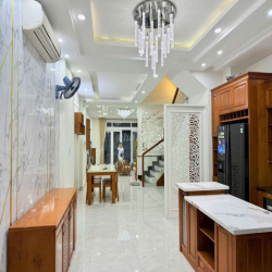 NHÀ 5X25M 1 TRỆT 3 LẦU FULL NỘI THẤT CAO CẤP