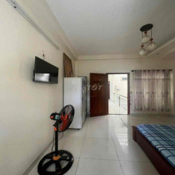 GẦN HOÀNG DIỆU 2- HỌC VIỆN TƯ PHÁP KHA VẠN CÂN SÂN Ô TÔ 4PN 4WC